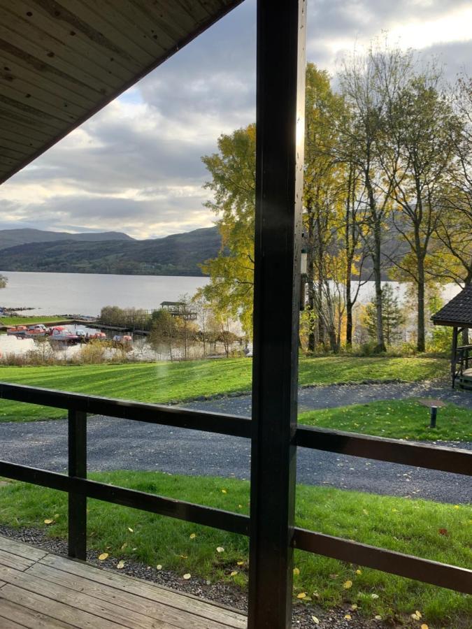 Milton Bay Luxury Lodge Wrapped In Exceptional Scenery Morenish エクステリア 写真